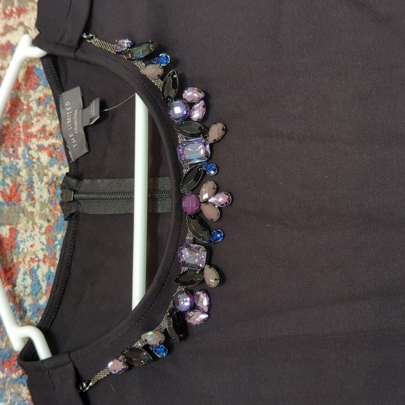 The Limited Collection Women's Black Sleeveless Peplum Top w/Necklace Size Med. - Picture 2 of 13